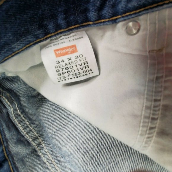 Men's Wrangler Relaxed Fit Jeans 34 x 30 5 Pocket Med. Wash Excellent Condition - Picture 7 of 8